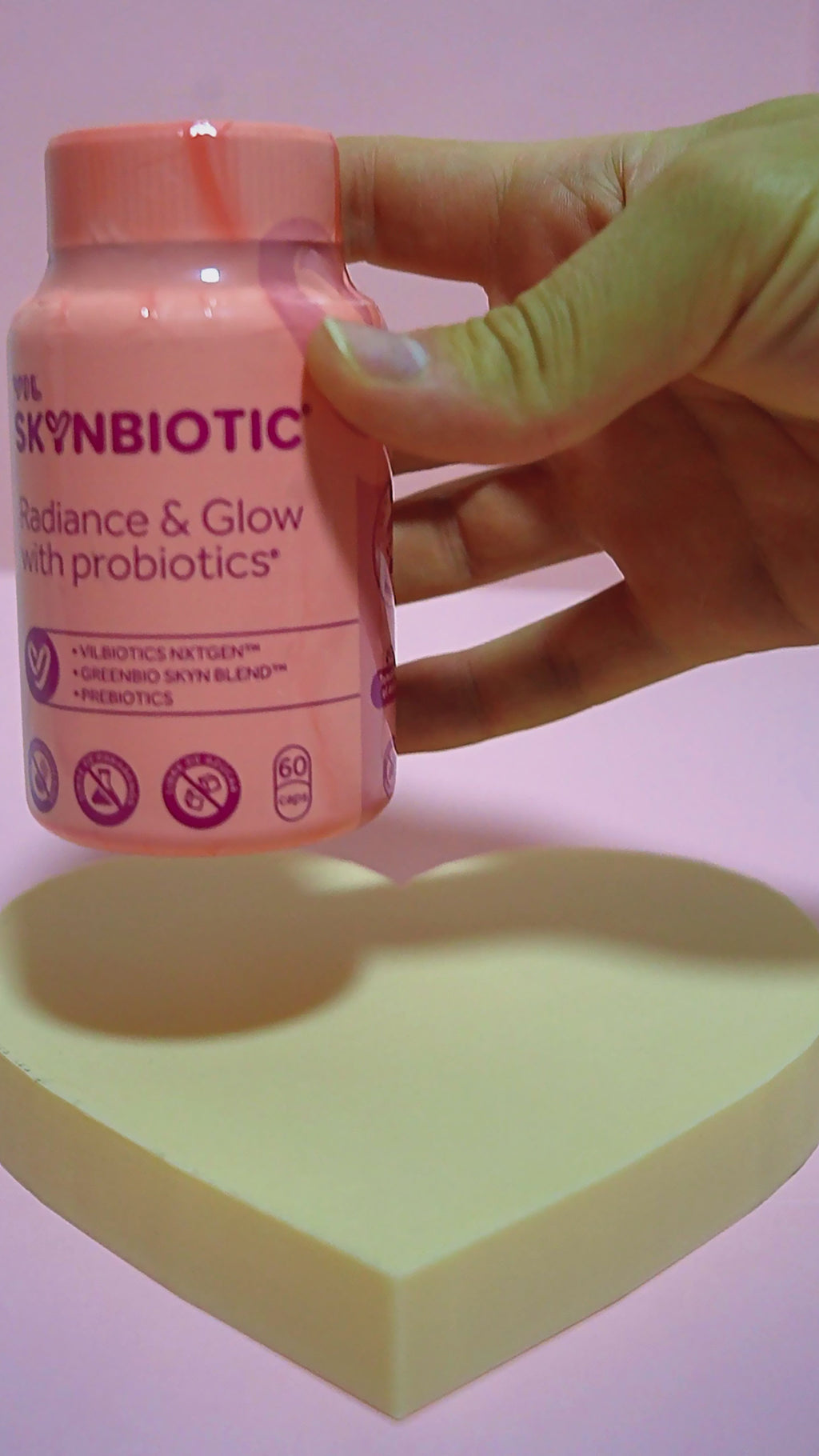 Vil SkynBiotic™ – El probiótico que ilumina tu piel desde adentro y reestablece el brillo de tu rostro